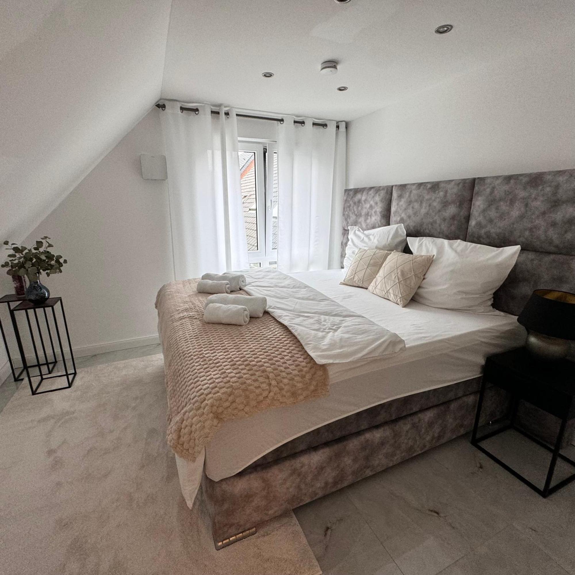 Relaxdays-Apartments 1 Garten Und Pool-Mitbenutzung, Wallbox, Kostenloser Parkplatz, Kontaktloser Checkin, Wifi Mit Smarttv กือเทอร์สโล ภายนอก รูปภาพ